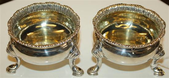 Pair of George III silver cauldron salts, London 1761, David Hennell